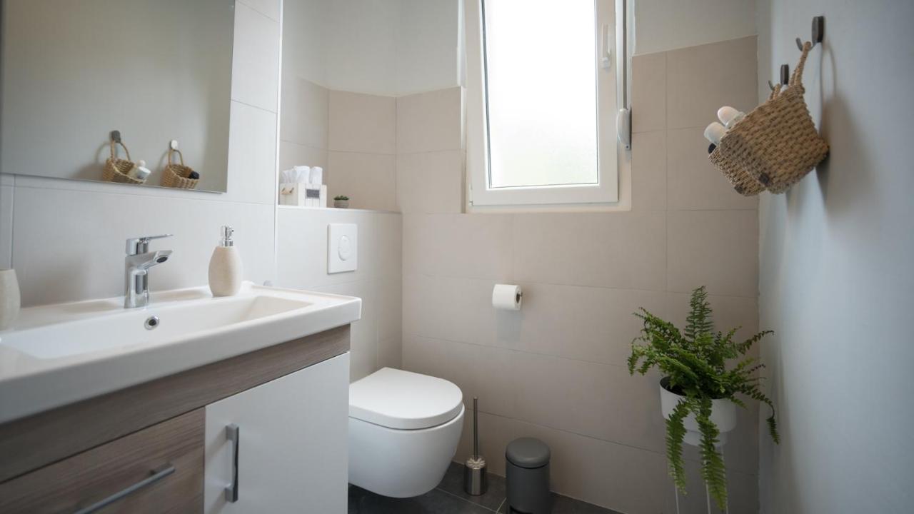 Cozy Apartment, 10 Minutes Walking Distance From The Old Town Kotor Eksteriør bilde